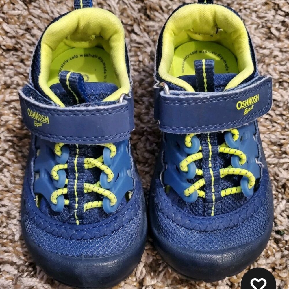 Toddler osh kosh shoes size 5